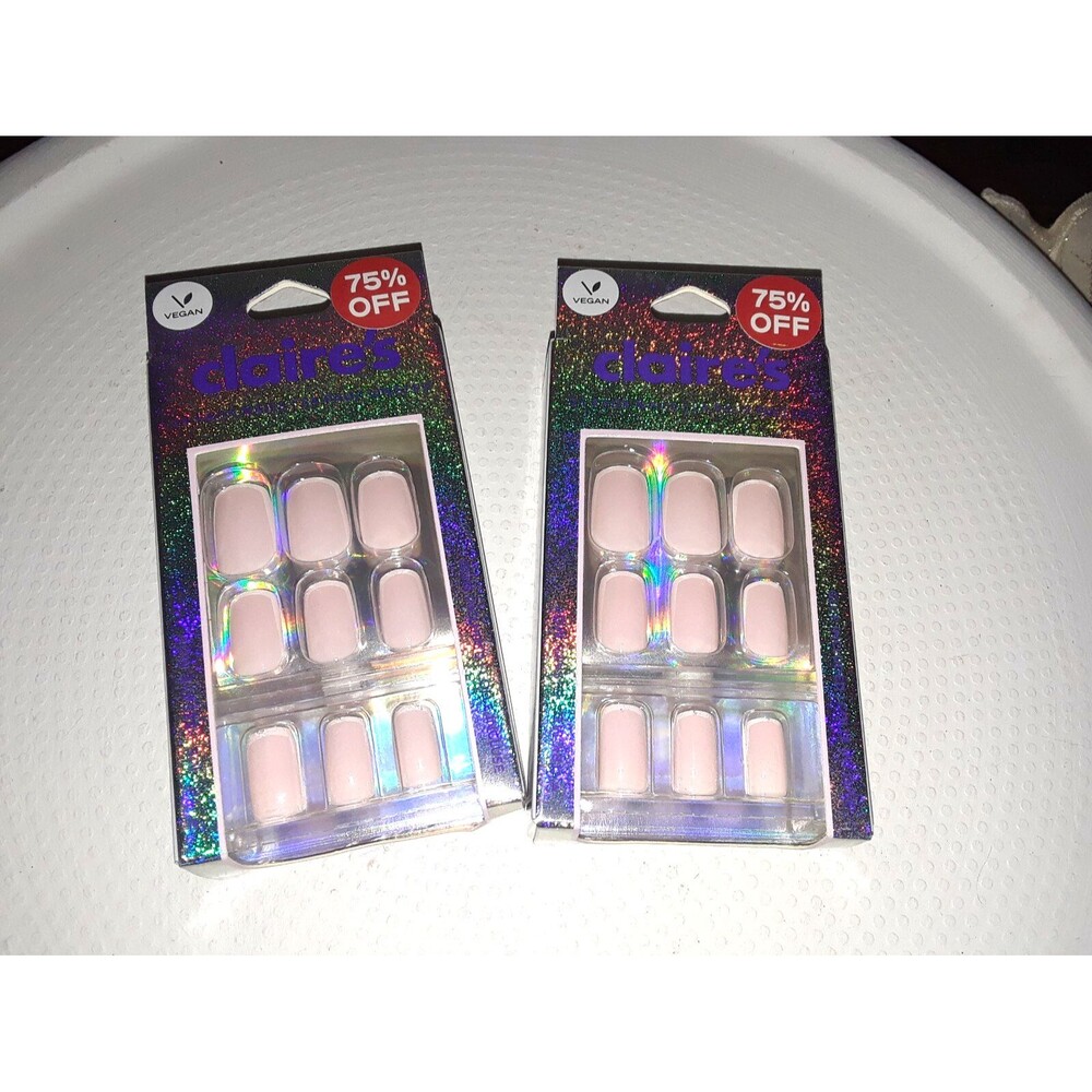 24pcs Claire's Short Press On Nails Vegan Glue Included French Tips Lot of 2
